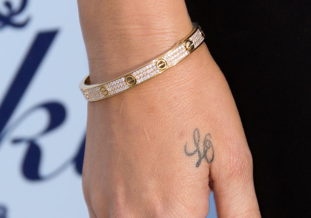 Khloe gets her Lamae tattoo removed | Khloe Kardashian Tattoo Removal